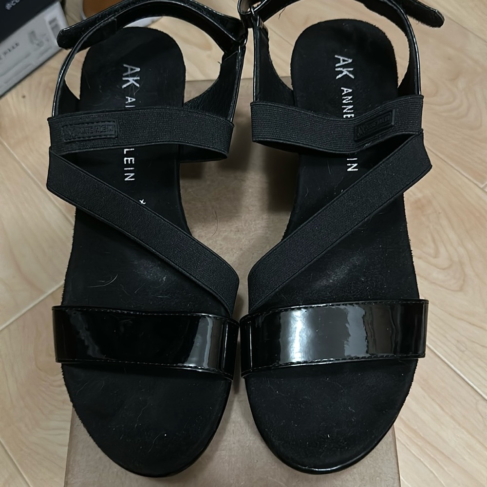 Anne Klein sandals. New no tags. Velcro adjustable heel strap.